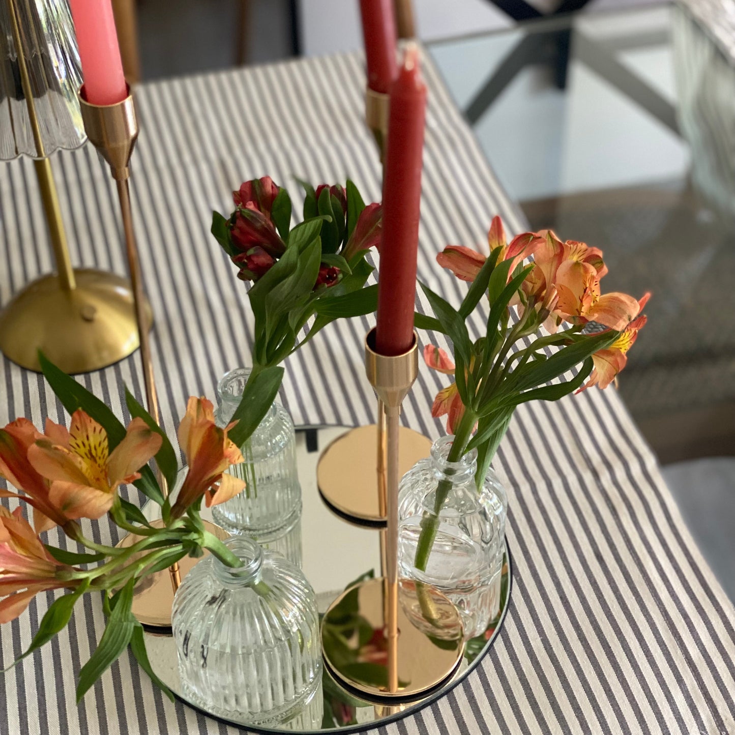 Mesa para Celebrar – Elegante | Kit Esencial