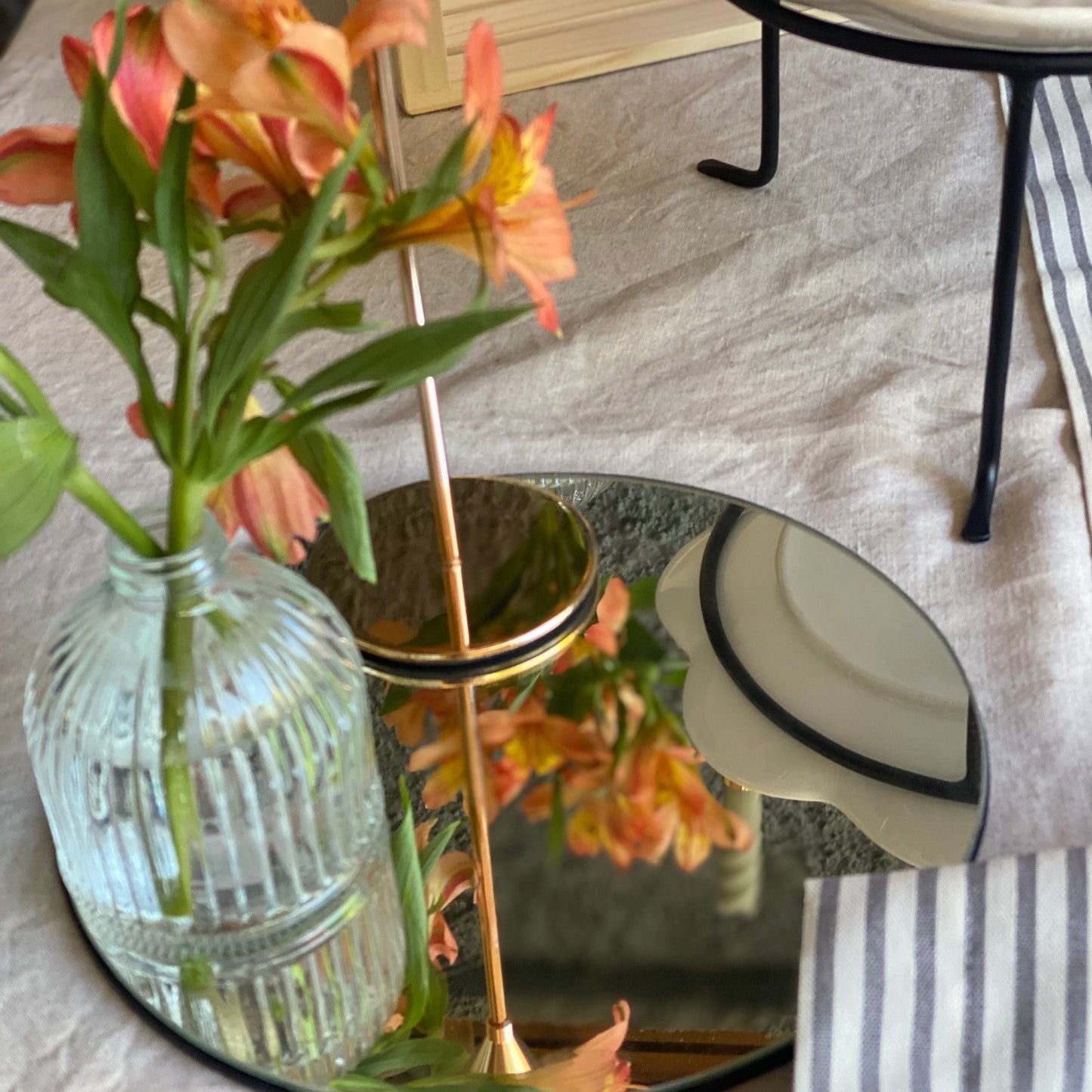 Mesa para Celebrar – Elegante | Kit Completo