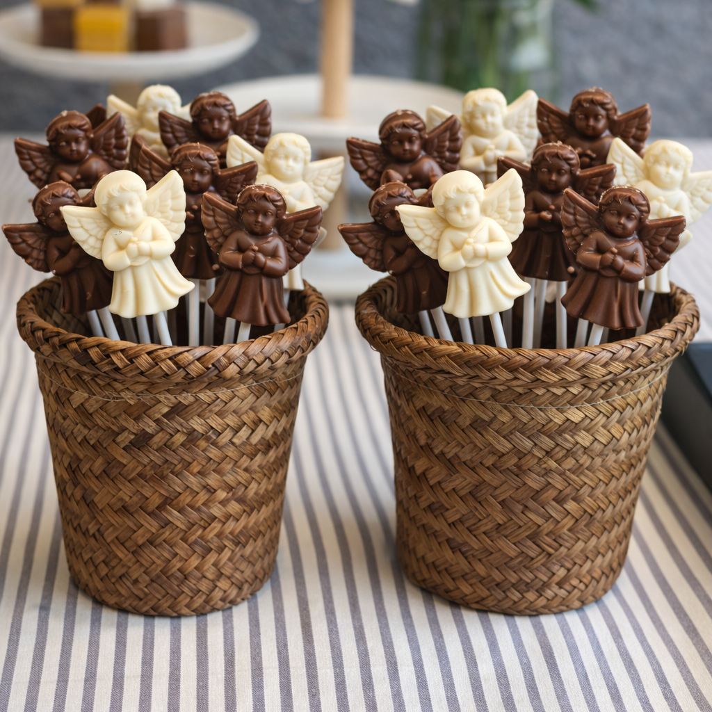 canasto de fibras naturales para decorar las mesas de celebración de keiki