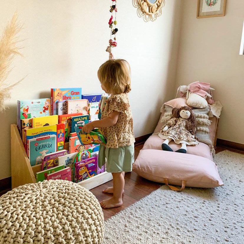 biblioteca de madera para niños 