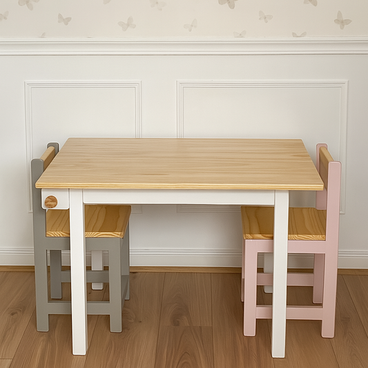mesa infantil de madera + 2 sillas 