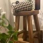 Piso de madera con base redonda que también puede usarse como pedestal decorativo Keiki