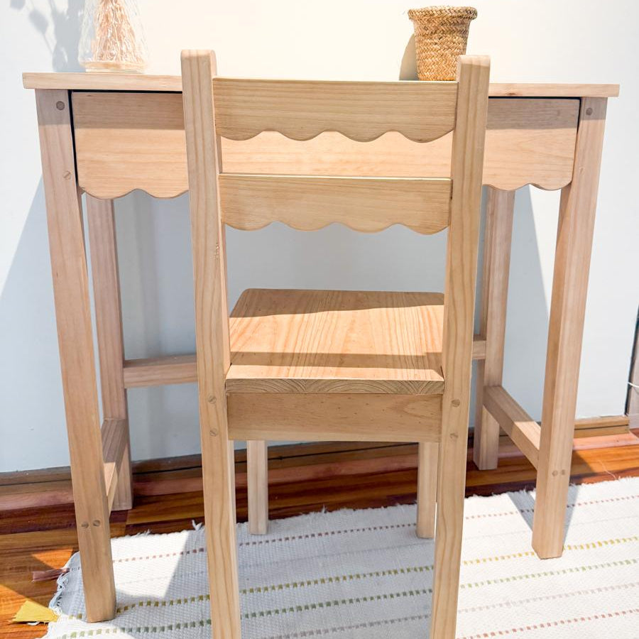 silla de madera para niñitas 